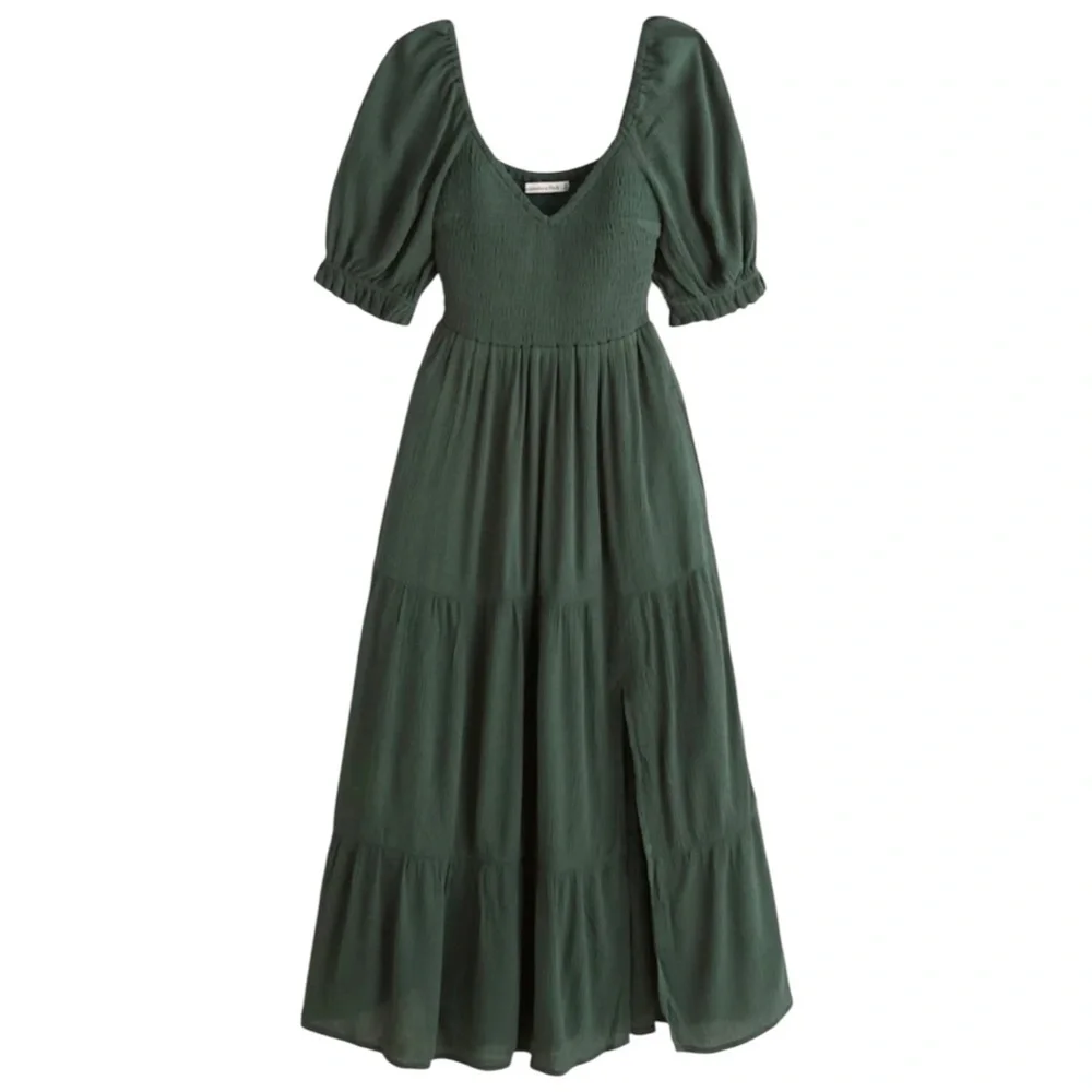 ABERCROMBIE & FITCH Tiered Smocked Short Sleeve Green Midi Dress